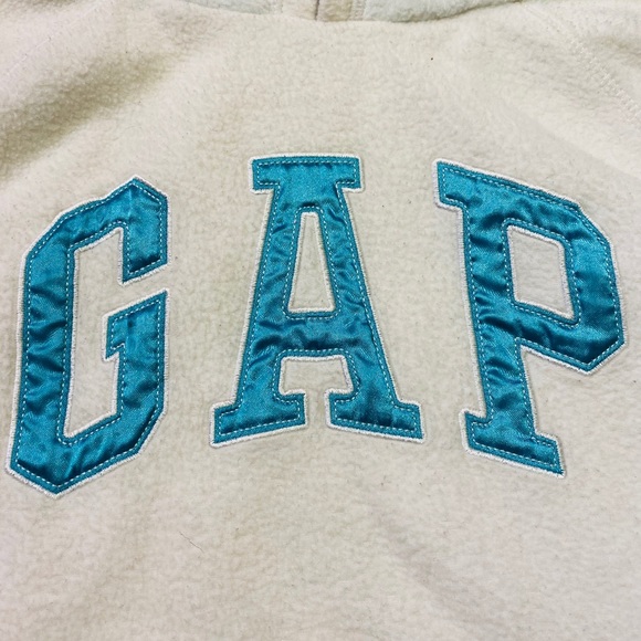 Girls GAP Sweater - Picture 2 of 3
